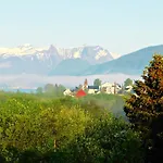 Апартаменты Dreamvalley Isfjorden